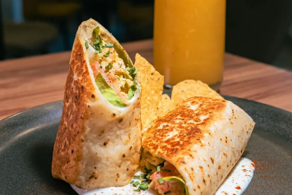 Cheesy Garlic Chicken Wraps