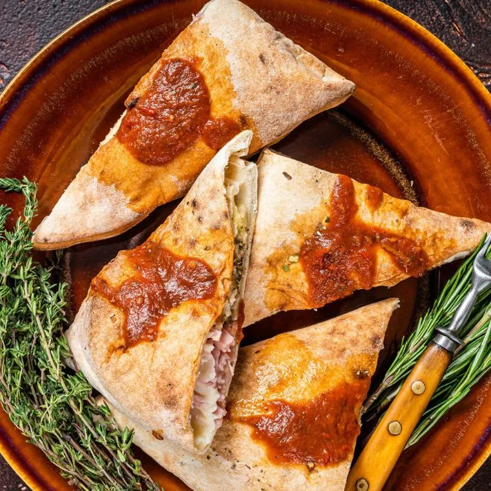 Cheesy Garlic Chicken Wraps