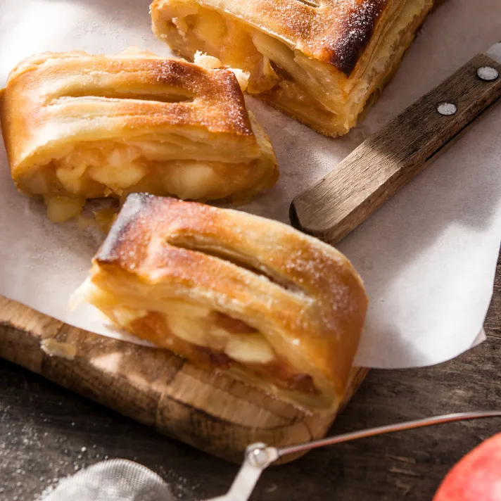 Apple Pie Bites
